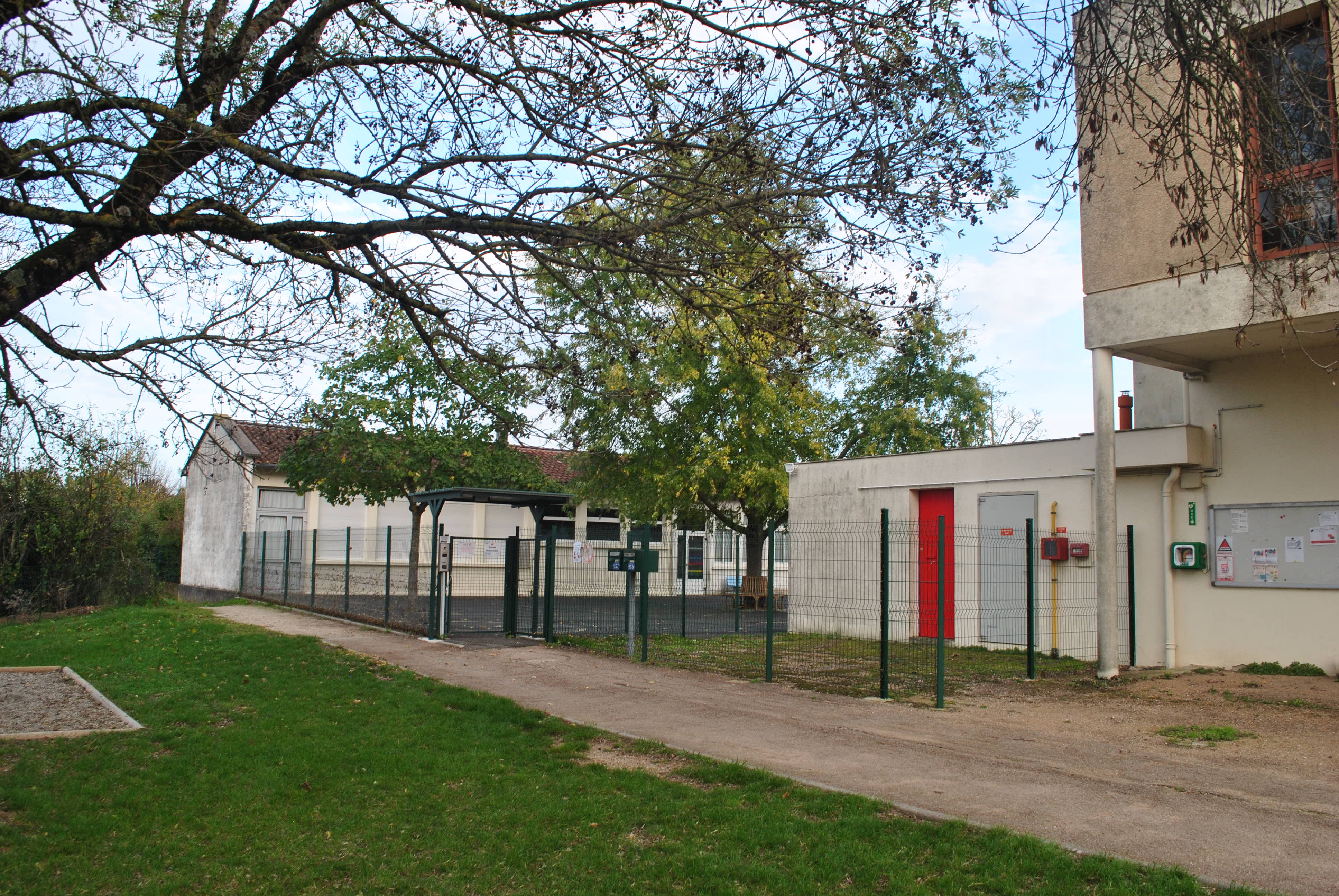 école T-L