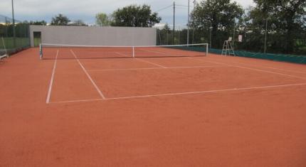 Terrain de tennis de Saïx